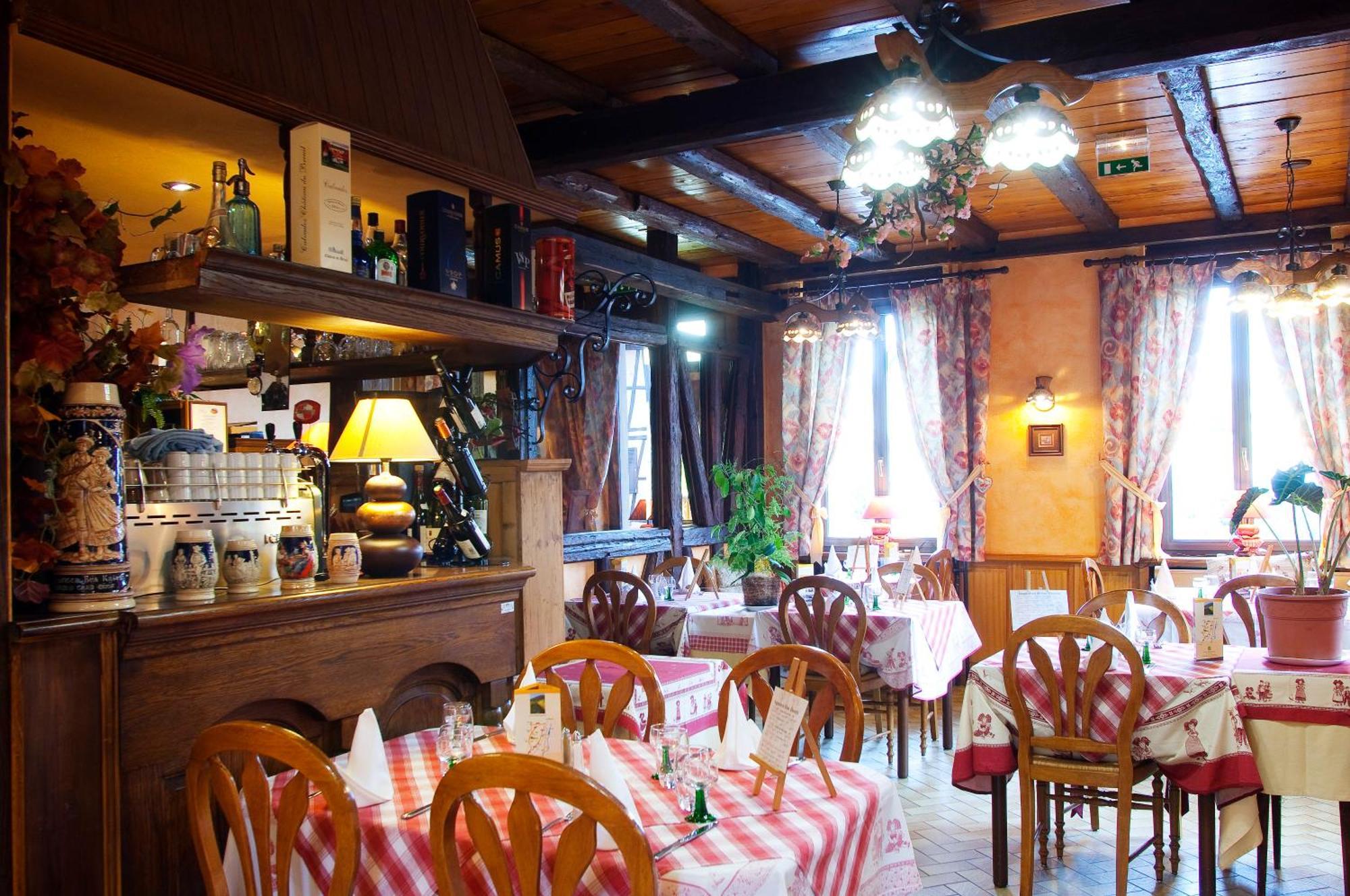 Au Soleil, Hotel Restaurant & Spa Valff 外观 照片