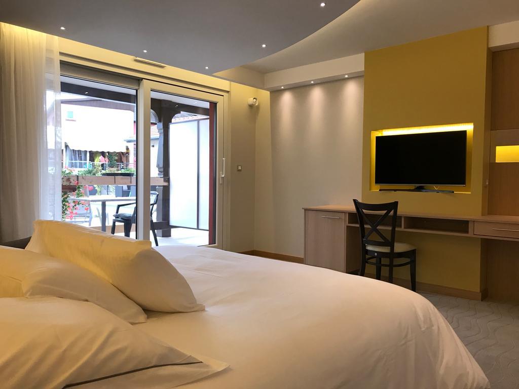 Au Soleil, Hotel Restaurant & Spa Valff 外观 照片